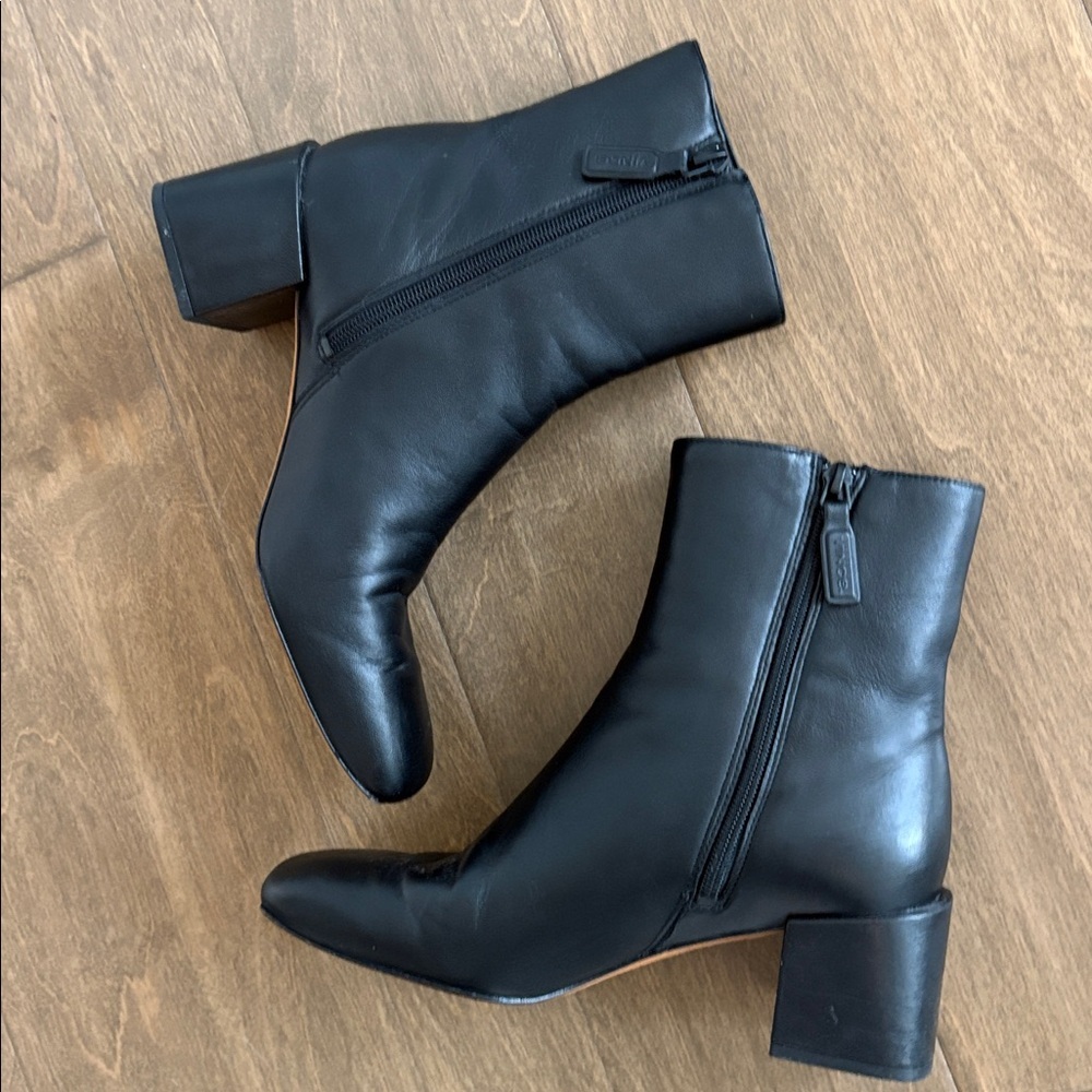 VINCE Vero Cuoio Square Toe Soft Leather Boots Black Size 6.5